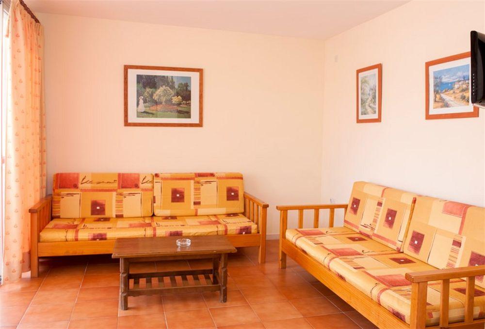 อปาร์ตาเมนโตส โบราโบรา - สำหรับผู้ใหญ่เท่านั้น Aparthotel ปลายาเดนบอสซา ภายนอก รูปภาพ