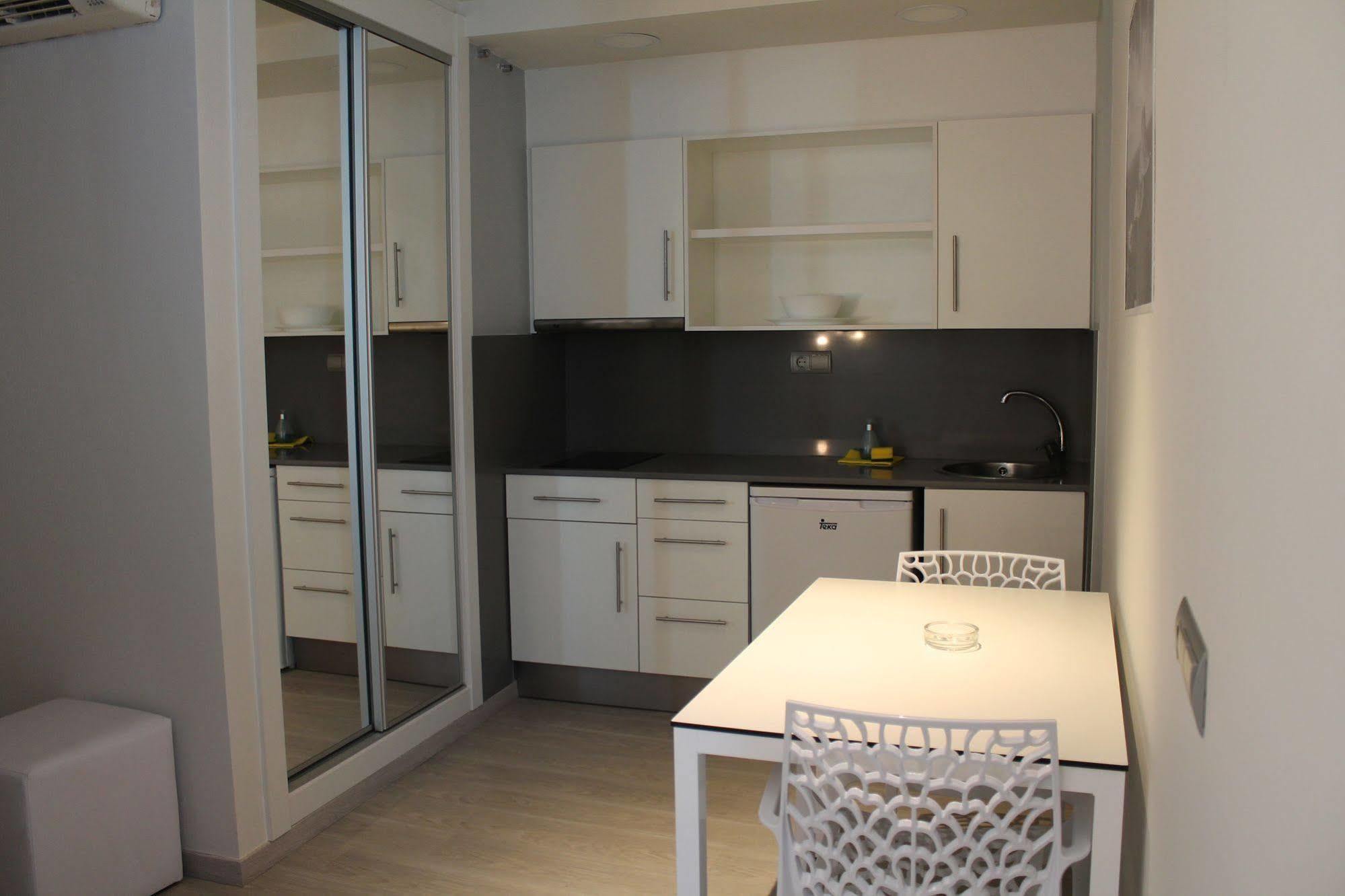 อปาร์ตาเมนโตส โบราโบรา - สำหรับผู้ใหญ่เท่านั้น Aparthotel ปลายาเดนบอสซา ภายนอก รูปภาพ